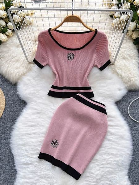 YuooMuoo Women Dress Set Korean Fashion Knitted Crop Tops High Waist Skinny Mini Skirts Two Piece Suits Matching 240514Z