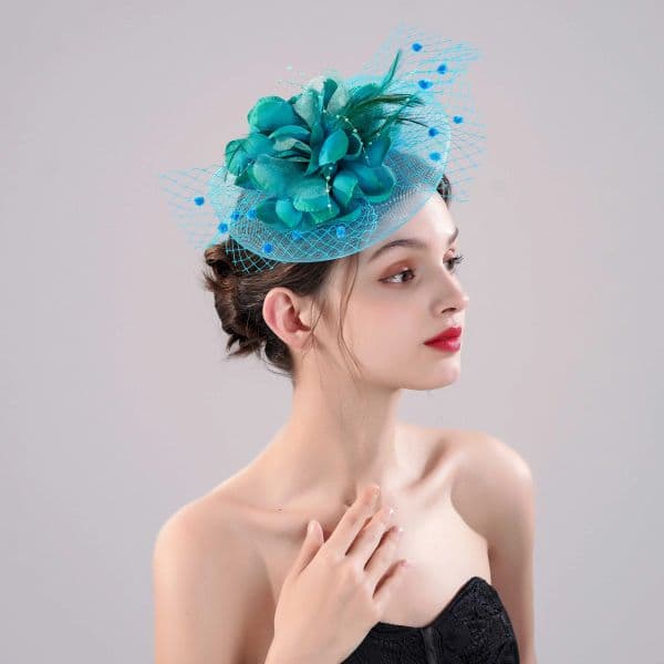 Dreamlike And Attractive Ladies' Blue-color Elegant Quality Feather Fascinator Headband Wearing At The Ball