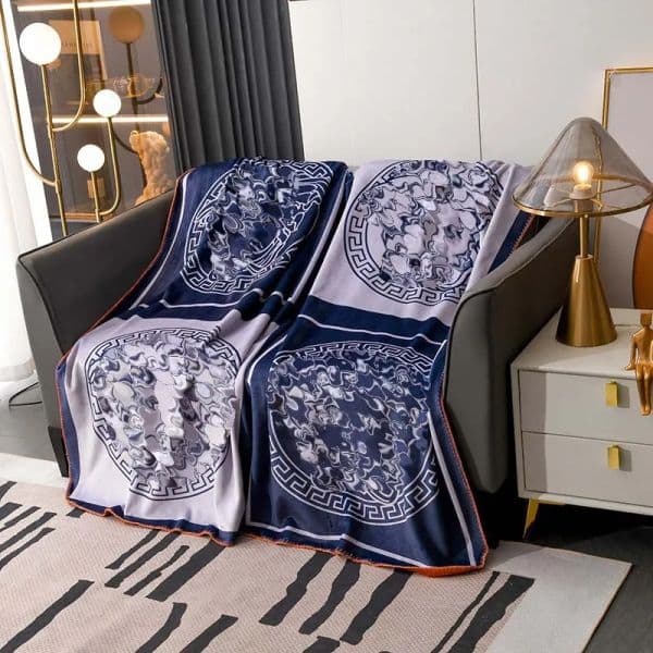 Factory direct sales designer air conditioning nap single bed sheet car shawl sofa blanket hine washable