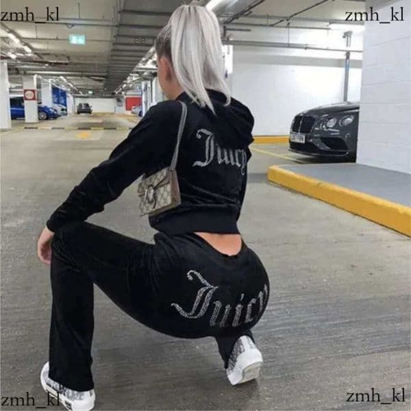 Women Tracksuits Fashion Set: Comfortable Velvet Sporting Suit - Red Slim Casual Women's Track Suits Couture Sweatsuit for Daily Wear S260421