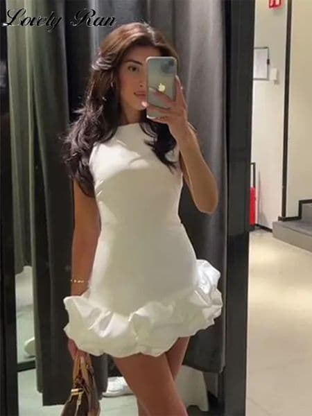 White Elegant Women Mini Dress Slim O-neck Sleeveless O-neck Mini Dresses Female 2024 Ruffle Pleated Party Club Lady Vestidos 241204