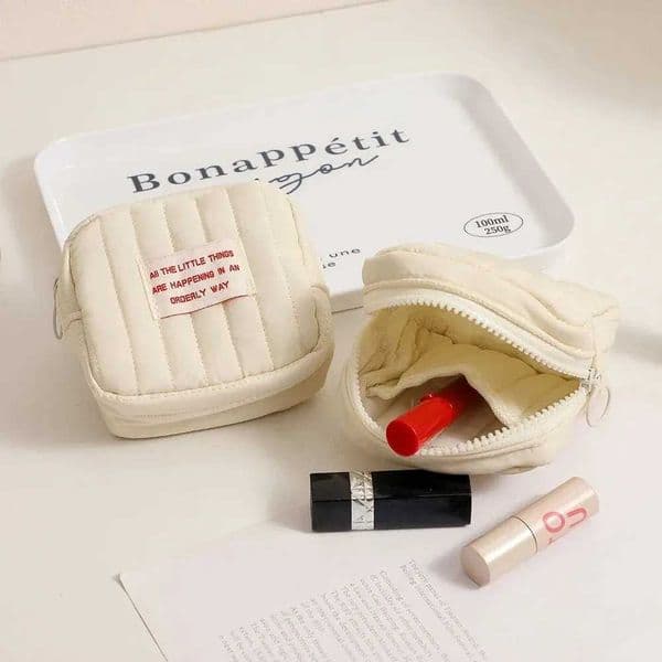 Korean Square Small Makeup Bag Student Small Earphes Zero Wallet Girl Portable Lipstick Storage BagsXJ241206