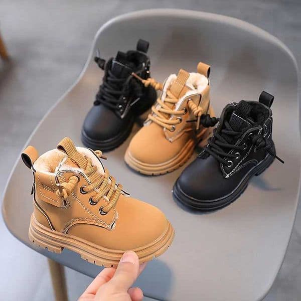 New Childrens Fashion Boots Winter Thickened Boys Girls Anti Slip Warm Leather Boots Side Zipper Solid Color Kids Casual ShoesXJ241206