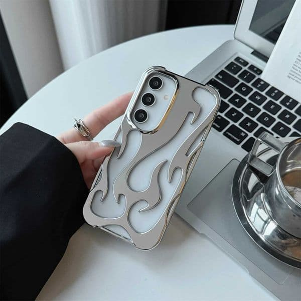 New Arrival Suitable for Galaxy S24 S23 S22 Ultra A55 A54 A15 A16 A14 A06 Matte 3D Hollow Flame Plated Phone Case Creative Soft Phone Case Z241209