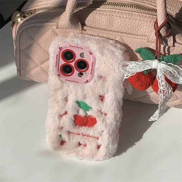 New Arrival Fall/Winter Pink Plush Cute Cherry Knitted Pendant Shockproof Phone Case for iPhone 16 15 13 12 Pro Max Cartoon Fur Girl Phone Case Z241209