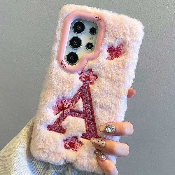 New Arrival Luxury and cute plush embroidered shockproof warm cover shell suitable for Galaxy S24 Ultra S23 Plus A14 A15 A05S A35 A54 A55 Z241209
