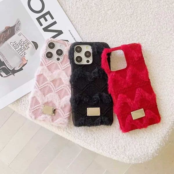 Autumn Winter Simplicity Pink Black Plush Cover Case for iPhone 16 15 14 Plus 13 Pro Max M241209