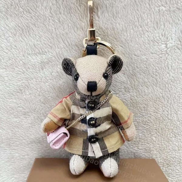 Keychain Bag Charms Key Chain Luxury Charm Wallet Men Bear Sweater Women Gift Purse Keychains Keyring A8iM Z260505