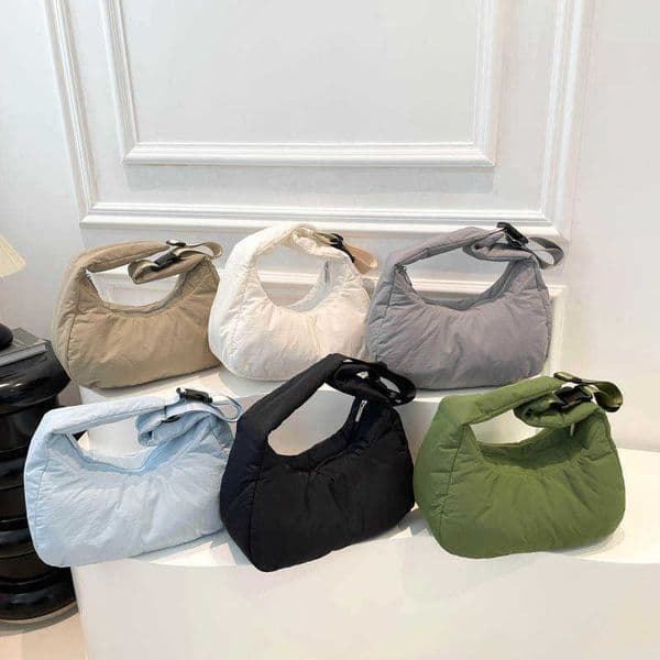 Autumn Winter Nylon Cotton Clothing Bag Women Shoulder Bags Lady Totes Fashionable Simple Pleated Pillow Cloud Bags 241210
