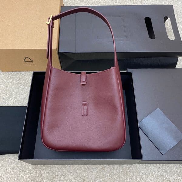 designer bag Leather Large Hobo bag Top quality bag with box underarm designer bag Luxury tote bag bag Fashion Leather bag women handbag chain bag crossbody bag