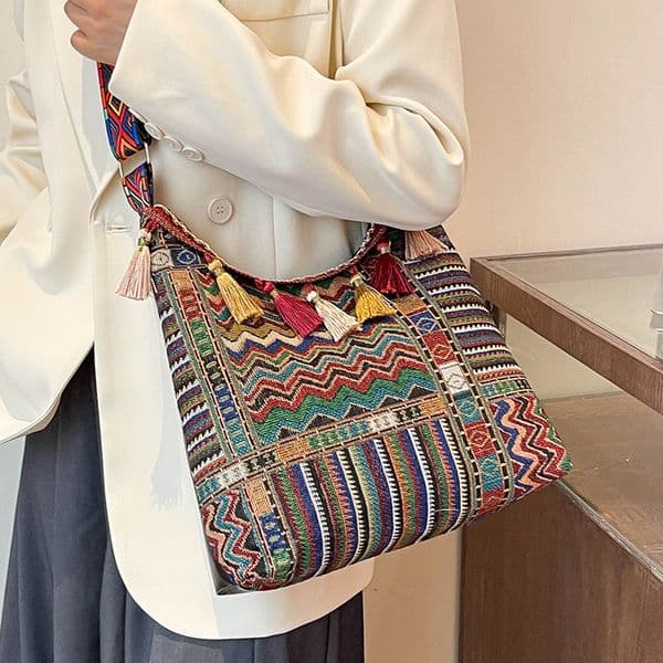 Large capacity ethnic style handbag 2024 new commuting armpit women Instagram versatile single shoulder crossbody bag for going out