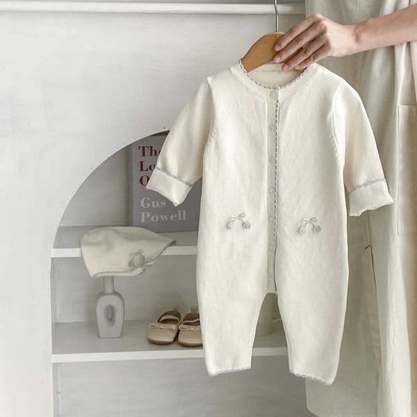 Baby girl jumpsuit autumn new baby boy girl warm knit jumpsuit long sleeved Onesie and knit ear cap M241211