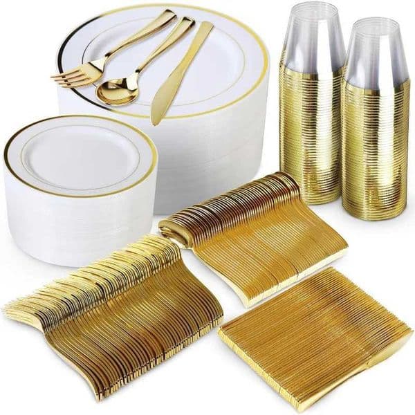 600 Piece Gold Dinnerware Set 200 White and Gold Plates Set of 300 Gold Plastic SilverwareXJ241209
