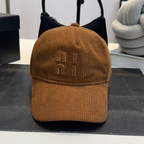 Winter Deaigner Men's Baseball Letter Women's Ball Caps Casual Outdoor Warmth Corduroy Hats