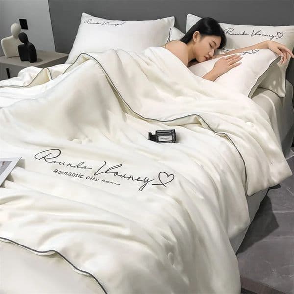100% pure washed silk summer bedding smooth ice cooler used for bedding solid color blankets soft summer blankets 241206
