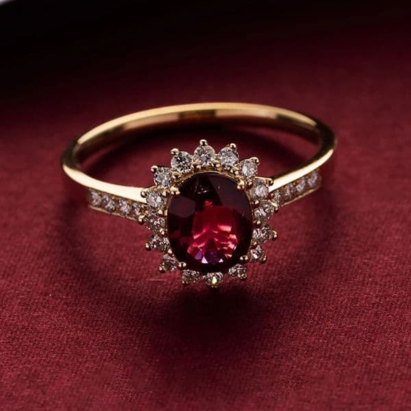 Gold Ruby Colour Ring Garnet Red Retro 100% S925 Sterling Silver Plated 18K Elegant Queens Ring for Women Party Engagement 241214