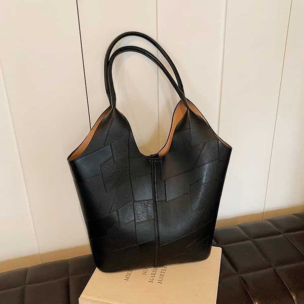 Spacious Tote Bags: Women's Large Capacity Spliced Tote, Korean Shoulder Style, Versatile Commuting Bag for Mothers Y260124