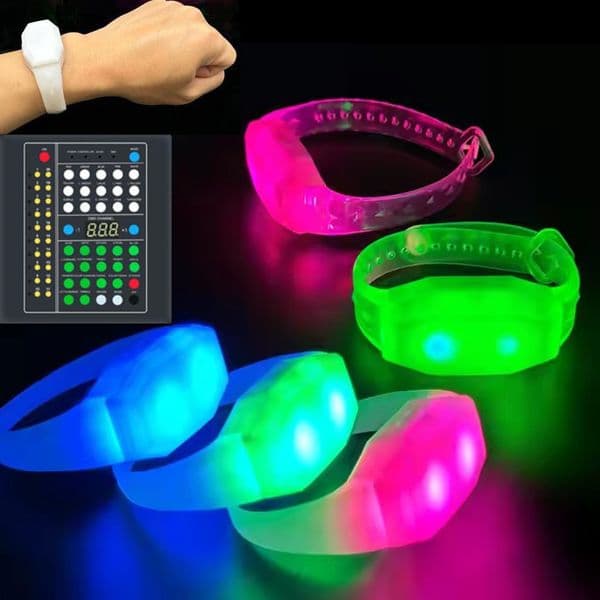 Diamond TPU Silicone Adjustable LED Bracelets With 4pcs Light Beads Music Control Luminous Wristband With DMX Function 59 Keys Remote Controller 1000 Meters
