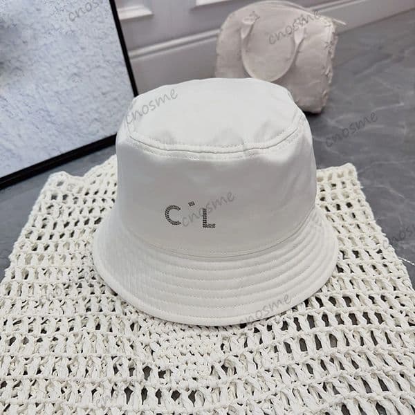 Designer Bucket Hats Luxury Sun Hats Fashion Mens Bucket Hat Summer Womens Casquette Couple Outdoor Cap Sports Breathable Sun Protection Caps Embroidery