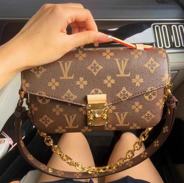 Designers bag High Quality Messenger Handbags luxurys Fashion womens CrossBody Clutch Shoulder Bag Letter Handbag ladies purse pocket Totes wallet pocket bag A1