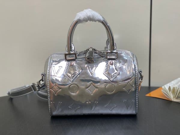 10A M11987 Women Luxurys Designers Bags Patent Leather Totes Handbag Bag Messenger Purse Card Holder pouch Laptop Messenger Bag 20cm With box