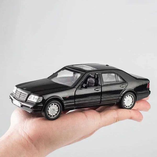 1/32 Mercedes-Benz W140 Classical Toy Car Model Diecast Alloy Miniature Sound Light Pull Back 1 32 Collection Gift For Boy KidXJ241221