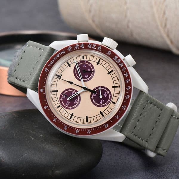 high quality Watch Man Designer Mens Watches Men Automatic Quartz Movement Woman Womens With Box Clover Ring