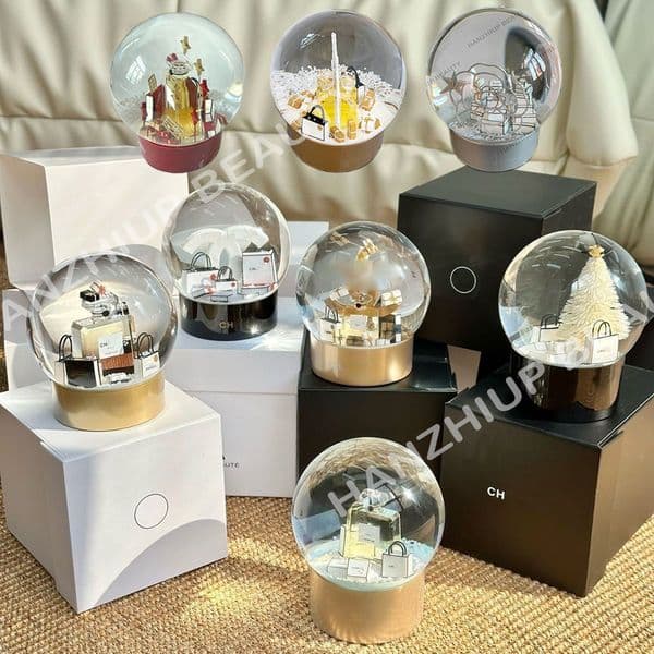 2026 New New Ic C Christmas Designer Snow Globe With Perfume Bottle Inside Crystal Ball For Special Birthday Novelty VIP Gift Free Shipping