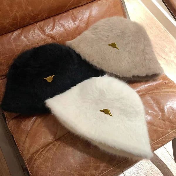 Women's Fluffy Designer Wide Brim Hats Luxury Winter Bucket Hats Fashion Versatile Warm For Winter nd Autumn Travel Outdoor Autumn Trendy