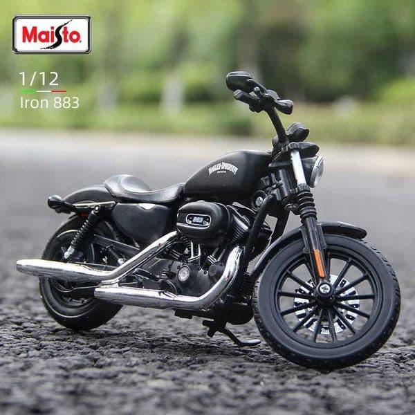 Maisto 1 12 Harley Davidson Sportster Iron 883 2014 Motorcycle Model Static Die Casting Car Collective Hobby Motorcycle Toy W241231