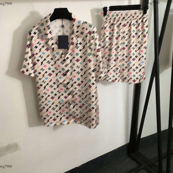 24ss designer Two piece set women brand women's clothing summer tracksuit fashion color printing logo ladies Short sleeved shirt girl shorts jul 01