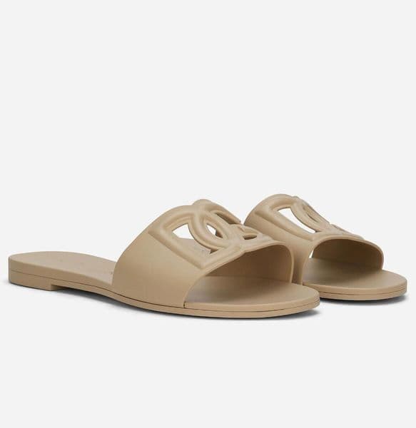 Daily Wear Women Sandals Flats Soft Rubber Beachwear Sliders Rubber Sole with Embossed Logo Slip On Summer Beach Slippers EU35-41