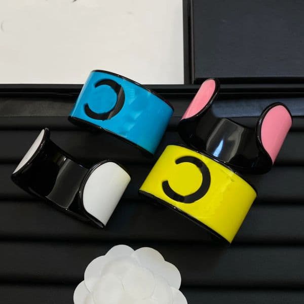 Diamond Bracelet Multicolour Bone Cuff In Cand Colored Acrlic Bangle Double Letters Shin Bracelets Wide Face hand chain Womens Cool Opening Band Bracelet Hiphop