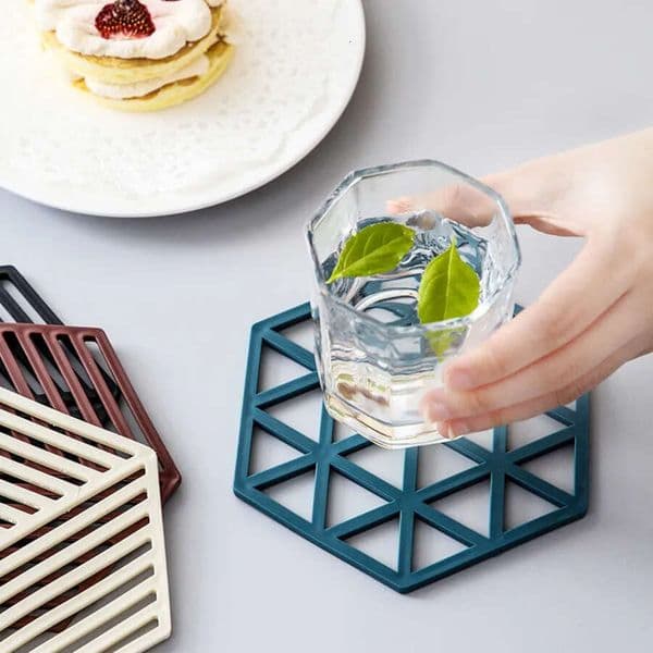 Tableware Insulation Mat Hexagon Silicone Anti Scalding Coaster Pad Heat-Insulated Bowl Placemat Home Table Decor Kitchen Tools Z118