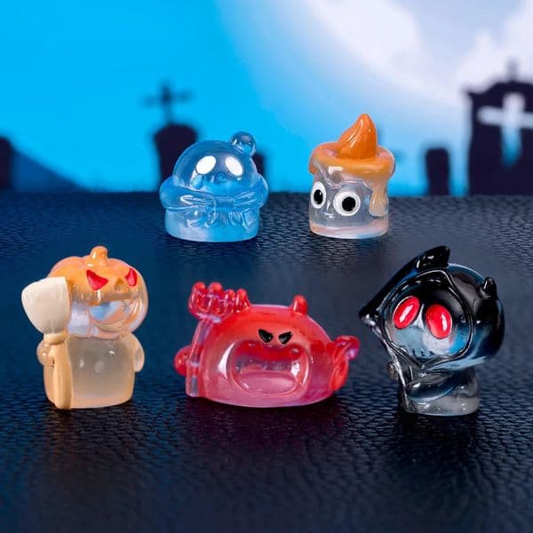 Figurine Miniature Cartoon Ghost Candle Bat Skull Micro Landscape Ornaments For Halloween Home Decorations Desk Decor Gifts 240704