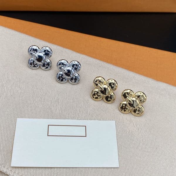 With BOX Luxury Designer Women Fashion Stud Earrings Stainless Steel Gold Silver Small Flower Studs High Polish Engagement Earrings For Christmas