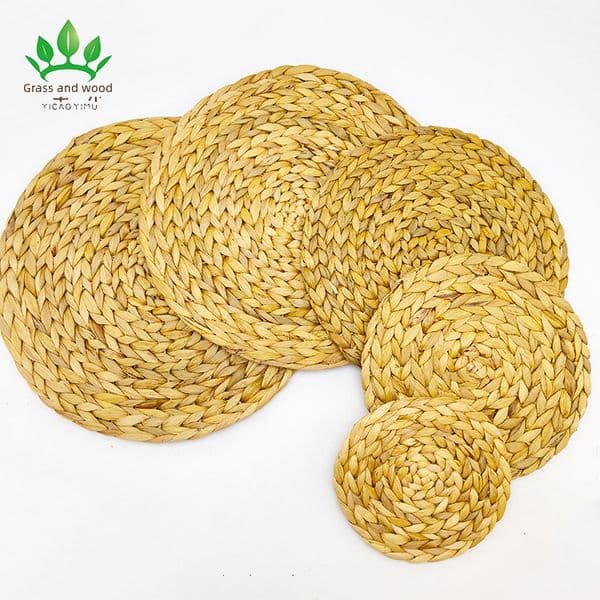 Factory direct supply gourd grass placemat hand-woven placemat straw placemat heat insulation mat non-slip coaster bowl mat