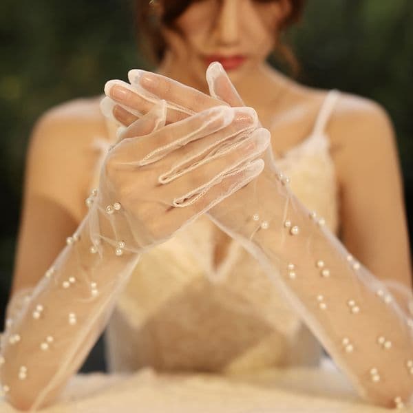 Wedding Gloves Bridal Wedding Dress Long Excerpted Finger Pearl Gloves White Yarn Luxury Hollow Point Drill Accessories