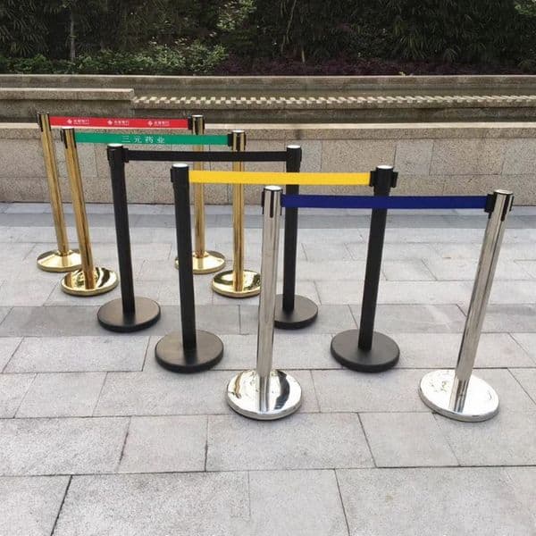 Stainless steel fence telescopic isolation belt guardrail guardrail line line column titanium gold concierge column 1 meter line