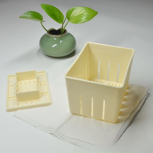 Tofu mold plastic Tofu press Tofu box mold homemade plastic Tofu box factory direct small size