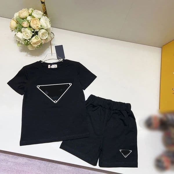 Luxury Designers Boys Girls T Shirt Suits Kids P Triangle Cotton Clothing Suit Soft Loose Streetwear Tracksuit -8 Girls Sportswear Tops DED2407244