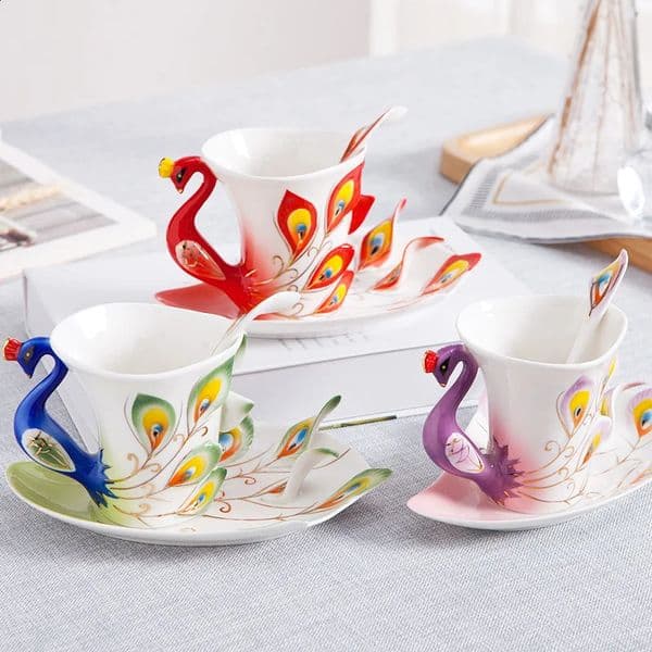 Creative 3D Hand Crafted Porcelain Enamel Peacock Coffee Cup Set with Saucer And Spoon Present Ceramic Tea Water Cup Dish Gift 240712