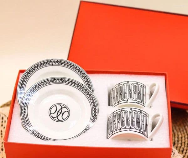 Coffee Tea Sets DESIGNERS Mugs Classic European Bone China Cups And Saucers Tableware Plates Dishes Afternoon Set Home Kitchen With Box