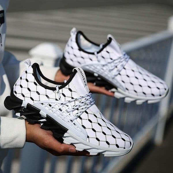 Men's Mesh Running Sneakers: Breathable, Lightweight, Sporty