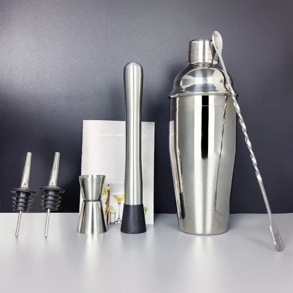 Luxury Designer Decor 6 Piece 750Ml Cocktail Shaker Set gift set Bartender Kit Bartending Bar Shakers With Recipe Decoration For Home
