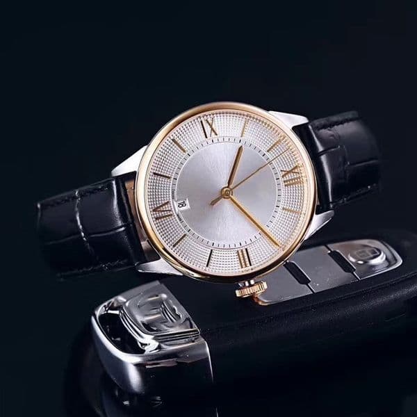 The men's casual business style automatic mechanical watch is equipped with a brand new 2813 automatic mechanical movement 316L stainless steel watches
