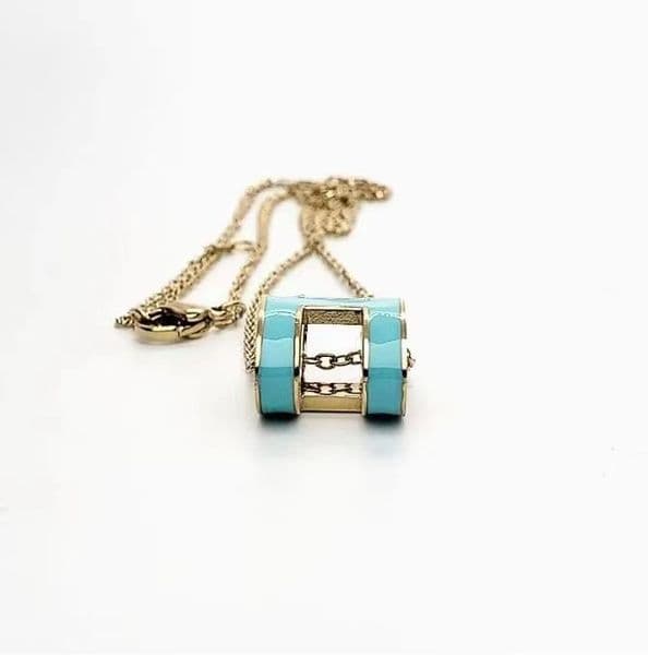 Classic Pendant Necklaces Women 18K Gold Letter Necklace Luxury Designer necklace for women