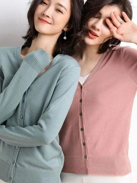 Women Cardigans Autumn Winter Single Breasted Vneck Knitted Sweater Spring Fashion Short Knitwear Solid Cardigan Jumpers 240730