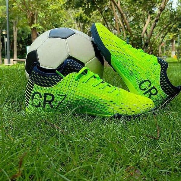 Artificial turf for men and women with broken nails student training compeon specific children's soccer shoes