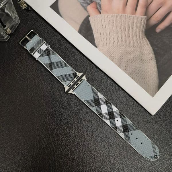 2026 New Top Designer Watchband Straps For Apple Watch Band 38 40 41 42 44 45 49 Mm Designs Leather Watchbands Iwatch 9 8 Ultra 7 6 4 5 outdoor SE Bands Dhgate
